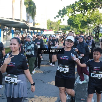 Runner Photo 1664576