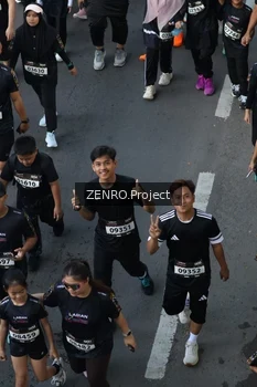 Runner Photo 1664622