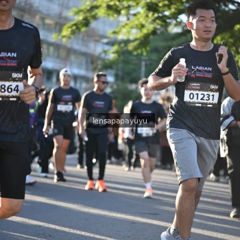 Runner Photo 1664718