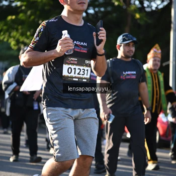 Runner Photo 1664729