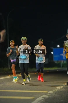 Runner Photo 1664835