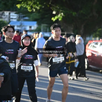 Runner Photo 1664882