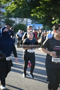 Runner Photo 1664896
