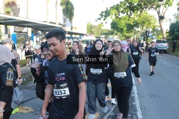 Runner Photo 1664963