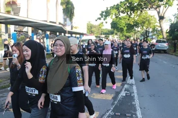Runner Photo 1665035