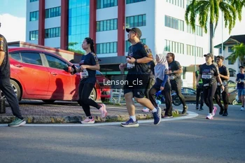 Runner Photo 1665047