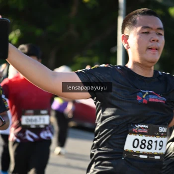 Runner Photo 1665131