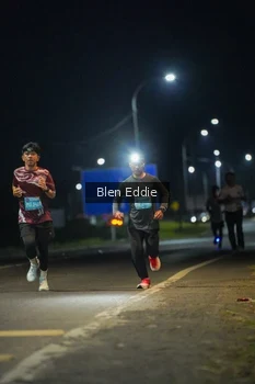 Runner Photo 1665155