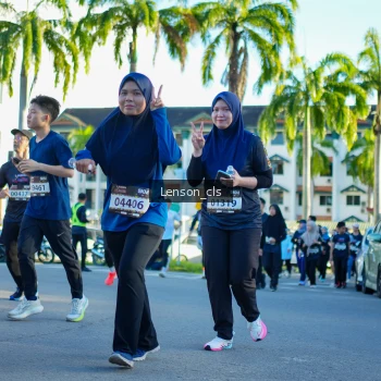 Runner Photo 1665218