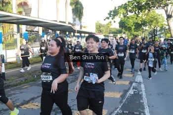 Runner Photo 1665227