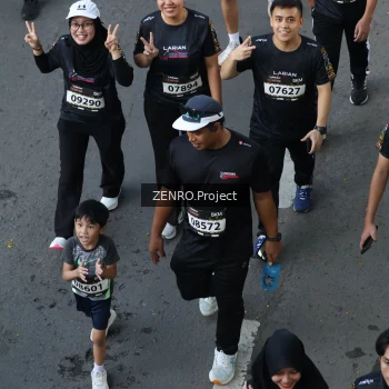 Runner Photo 1665259