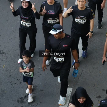 Runner Photo 1665262