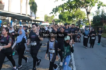 Runner Photo 1665324