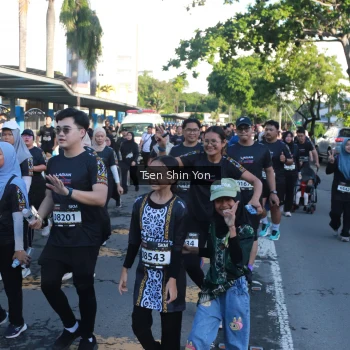 Runner Photo 1665337