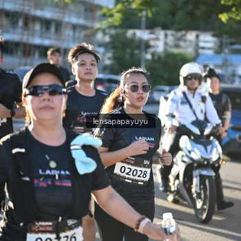Runner Photo 1665411