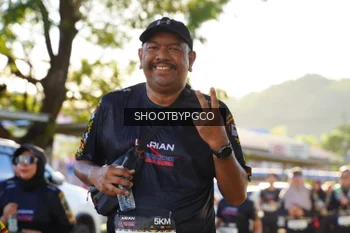 Runner Photo 1665453