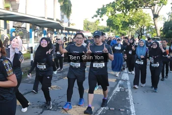 Runner Photo 1665507