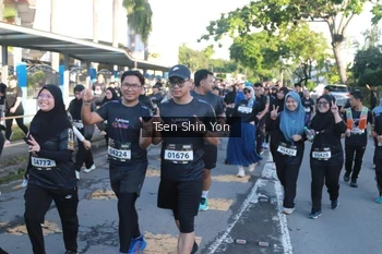 Runner Photo 1665538