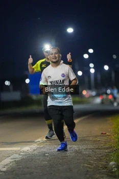 Runner Photo 1665614