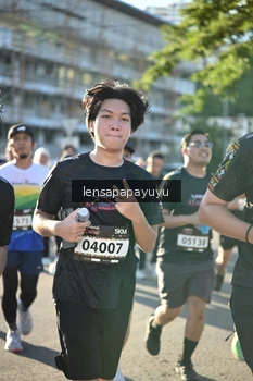 Runner Photo 1665689