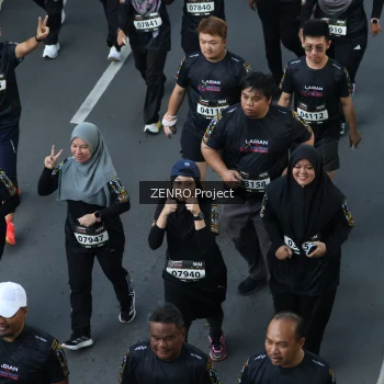 Runner Photo 1665690