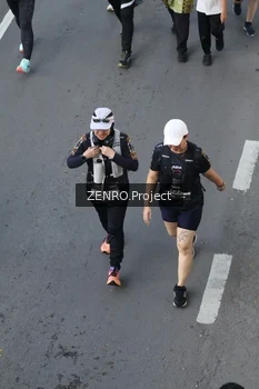 Runner Photo 1665691