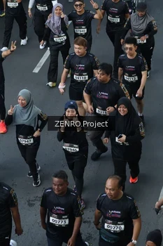 Runner Photo 1665764