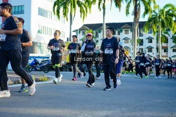 Runner Photo 1665767
