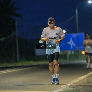 Runner Photo 1665799