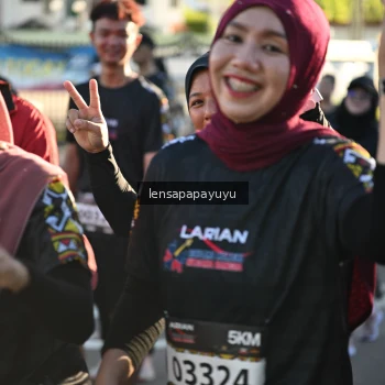 Runner Photo 1665860