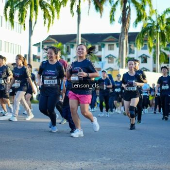 Runner Photo 1665906