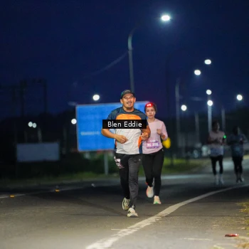 Runner Photo 1665972