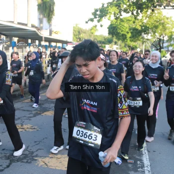 Runner Photo 1665992