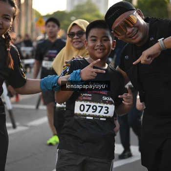 Runner Photo 1666010