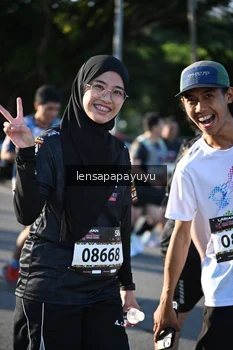Runner Photo 1666023