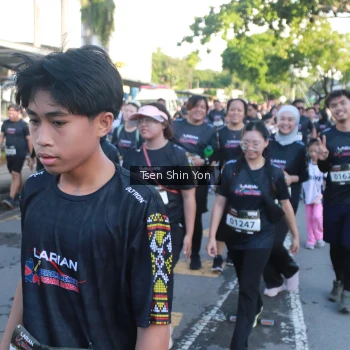 Runner Photo 1666058