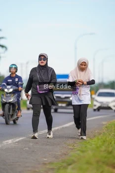 Runner Photo 1666197