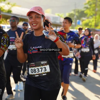 Runner Photo 1666214