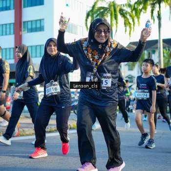 Runner Photo 1666240