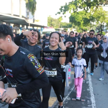 Runner Photo 1666310