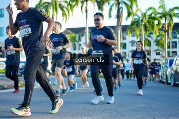 Runner Photo 1666354