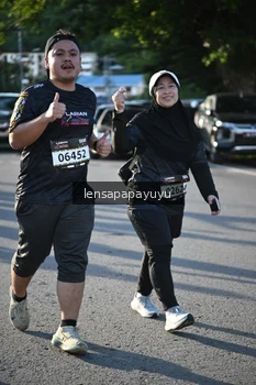 Runner Photo 1666425