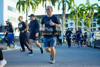 Runner Photo 1666427