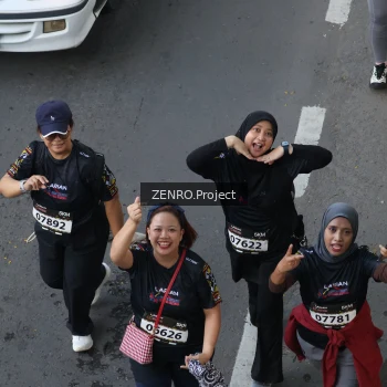 Runner Photo 1666504