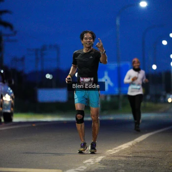 Runner Photo 1666565