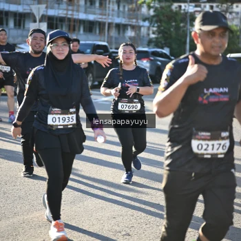 Runner Photo 1666617