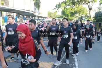 Runner Photo 1666645