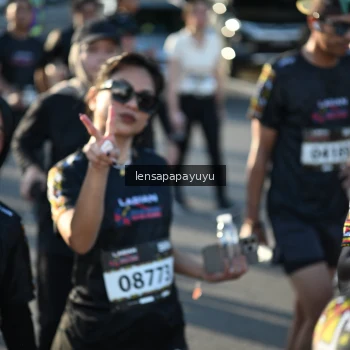 Runner Photo 1666676