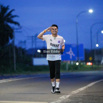 Runner Photo 1666680