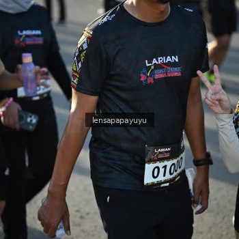 Runner Photo 1666740